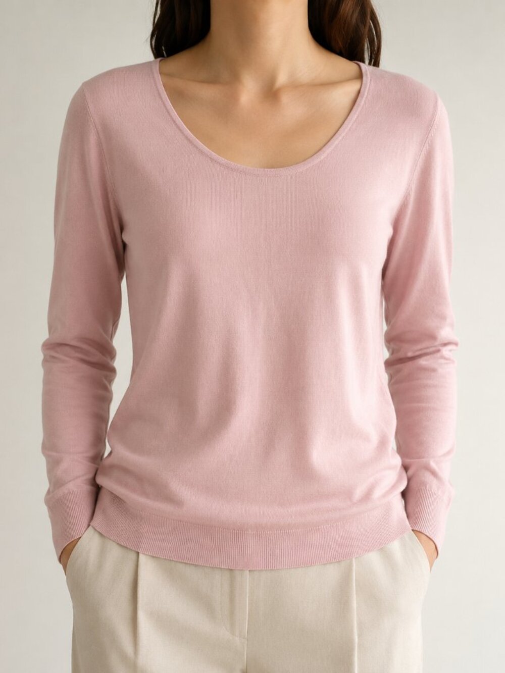 Salvatore Ferragamo Pink Lightweight Wool Scoop Neck Sweater M